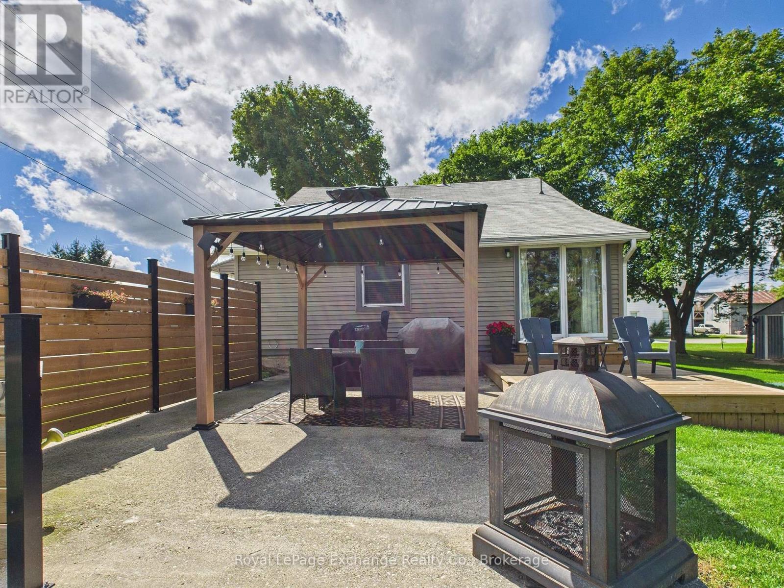 Photo 19 of 2061 Edward Street, Howick ON