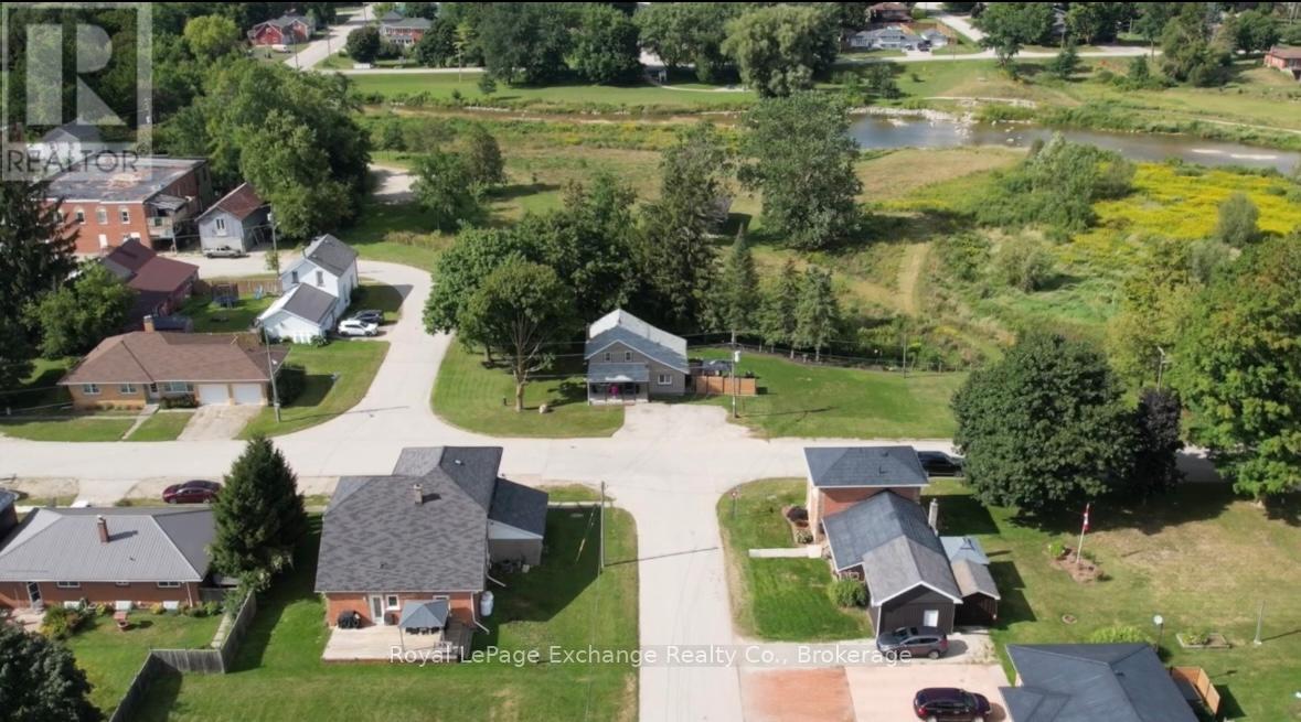 Photo 29 of 2061 Edward Street, Howick ON