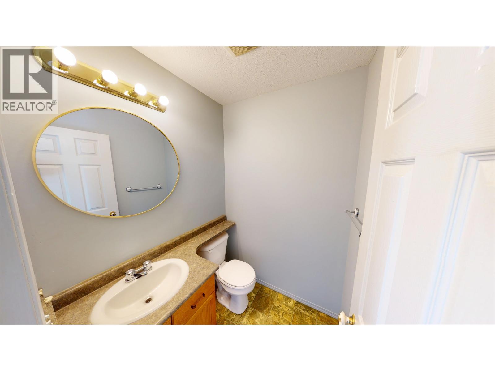 Photo 11 of 10215 102 Avenue, Fort St John BC