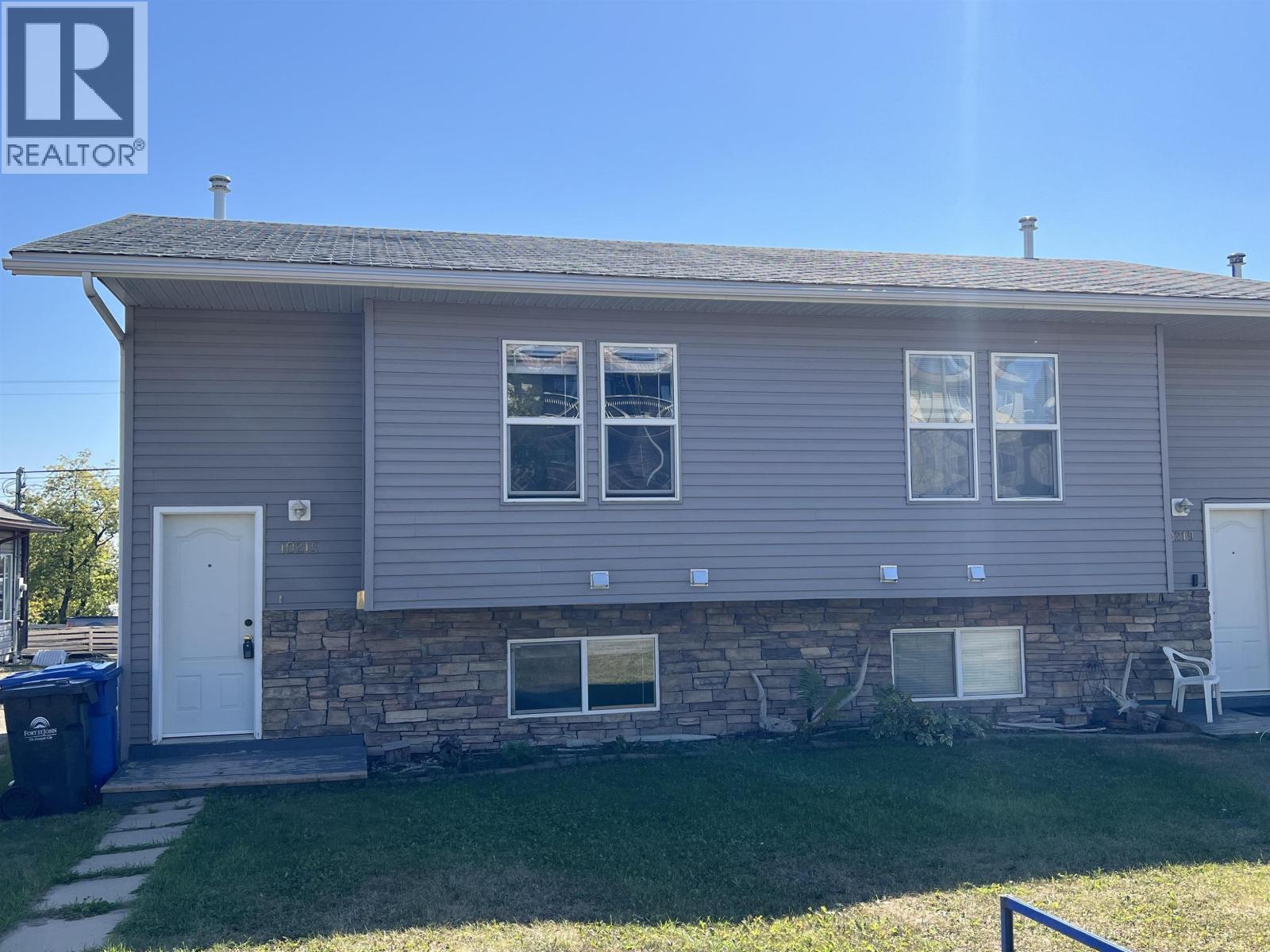 Photo 5 of 10215 102 Avenue, Fort St John BC