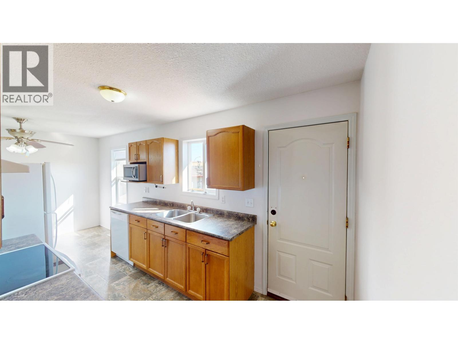 Photo 9 of 10215 102 Avenue, Fort St John BC