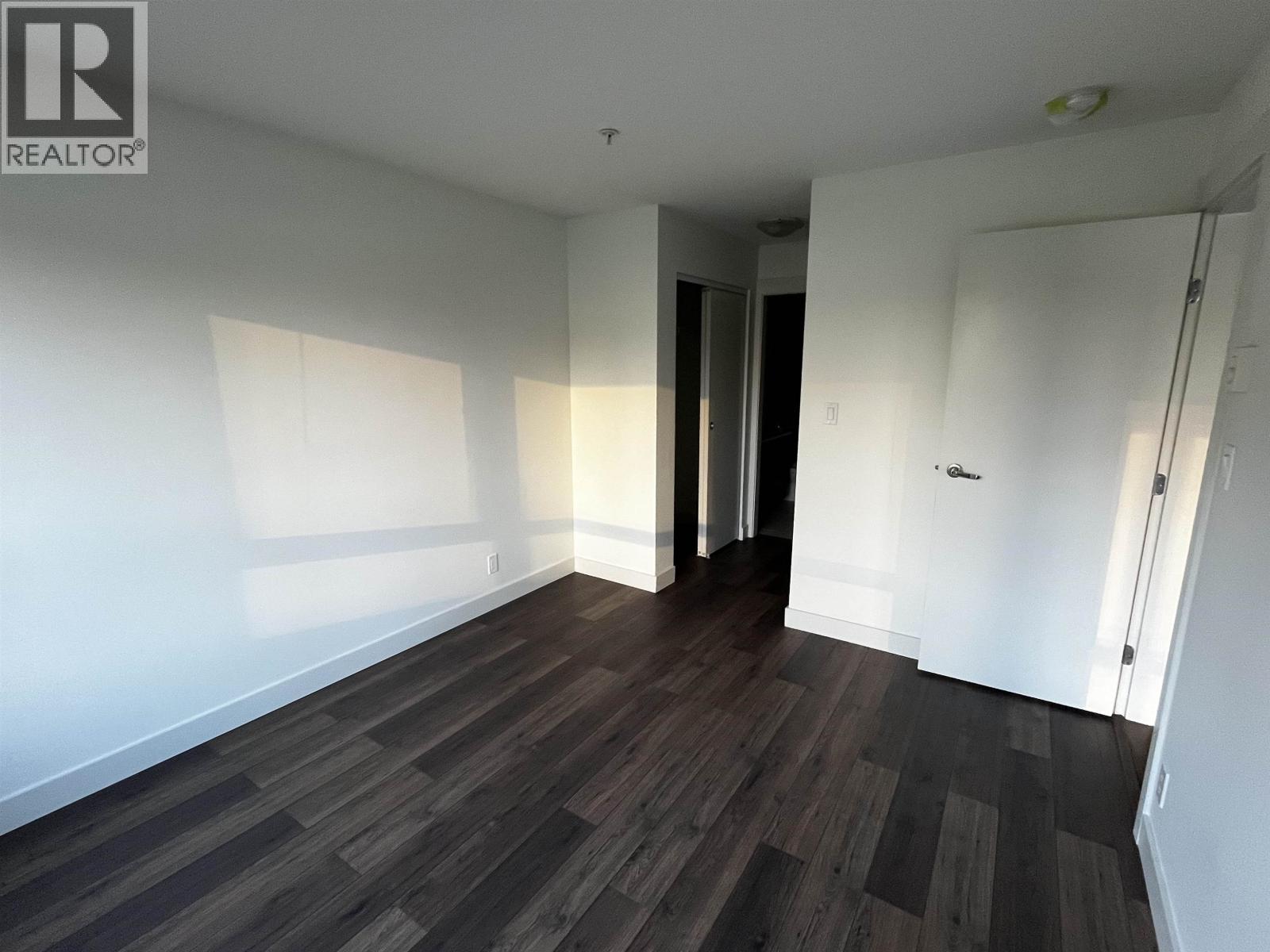 Photo 15 of 331 7088 14th Avenue, Burnaby BC