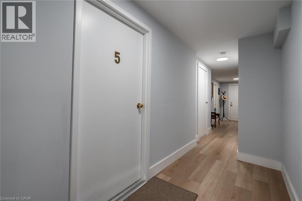 Photo 9 of 81 Hamilton Street N, Waterdown ON