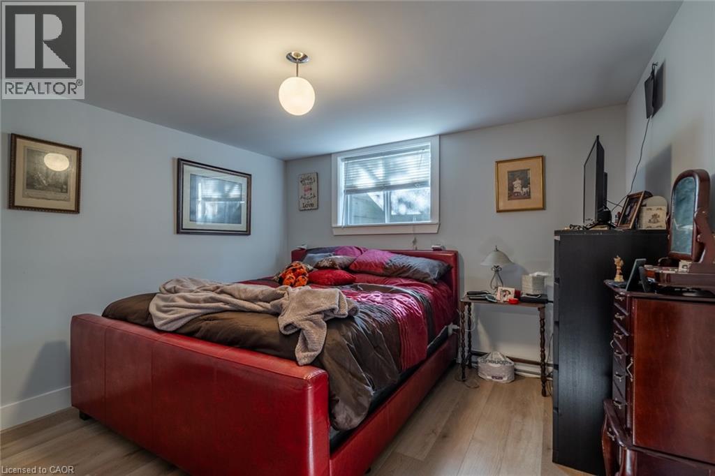 Photo 28 of 81 Hamilton Street N, Waterdown ON