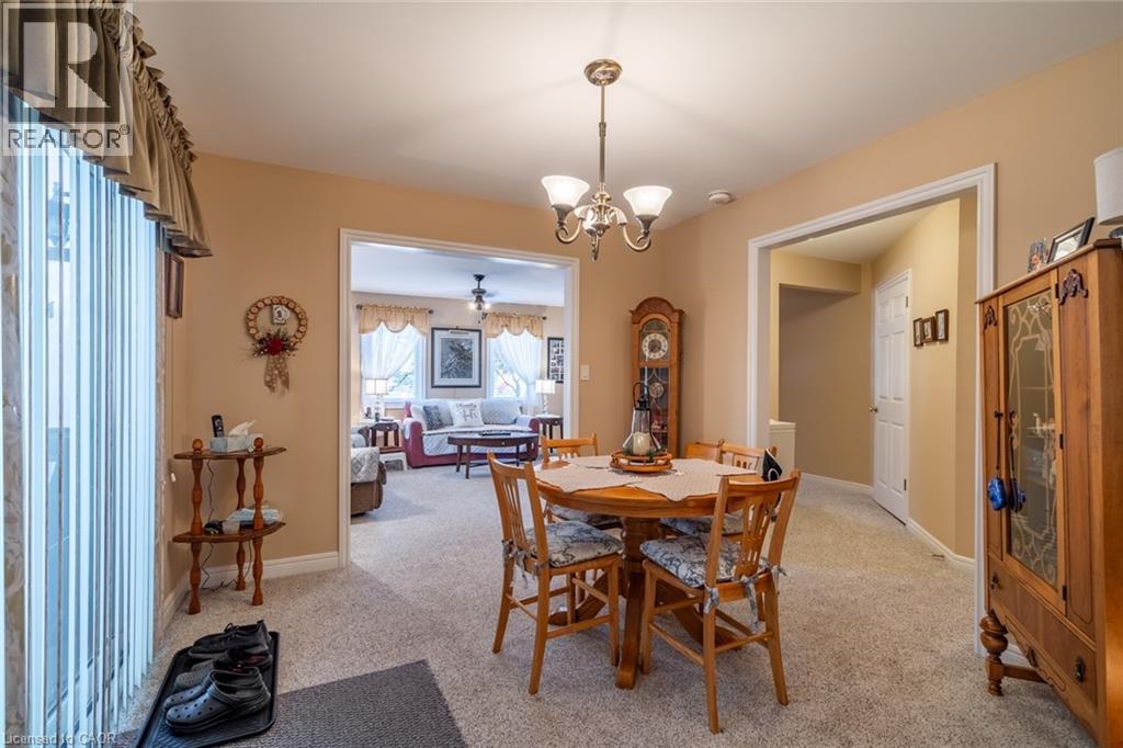 Photo 12 of 81 Hamilton Street N, Waterdown ON