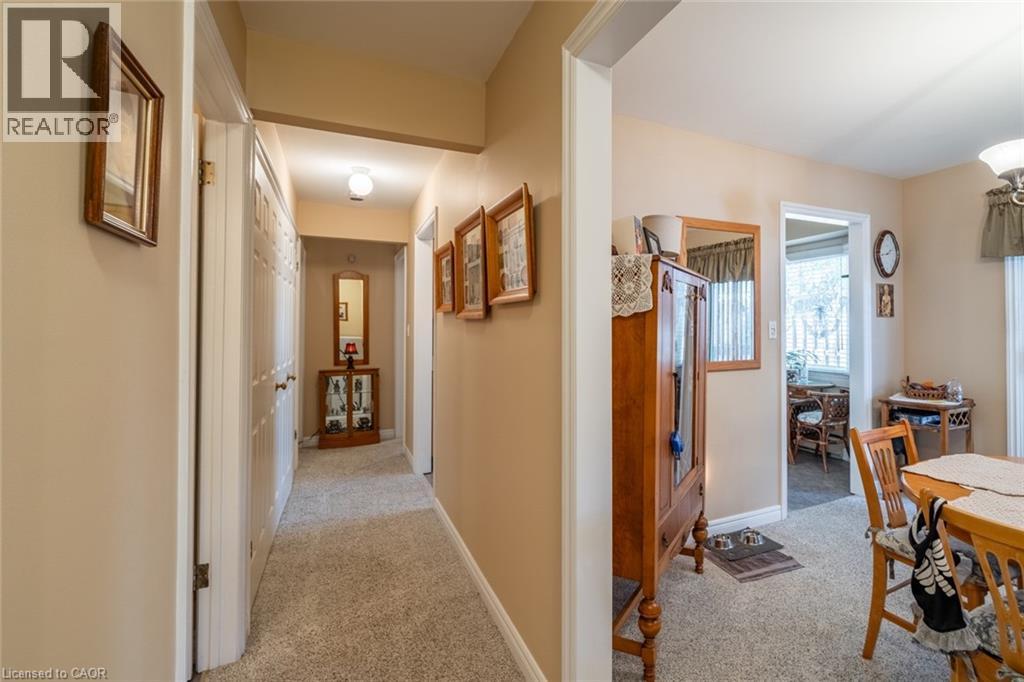 Photo 13 of 81 Hamilton Street N, Waterdown ON