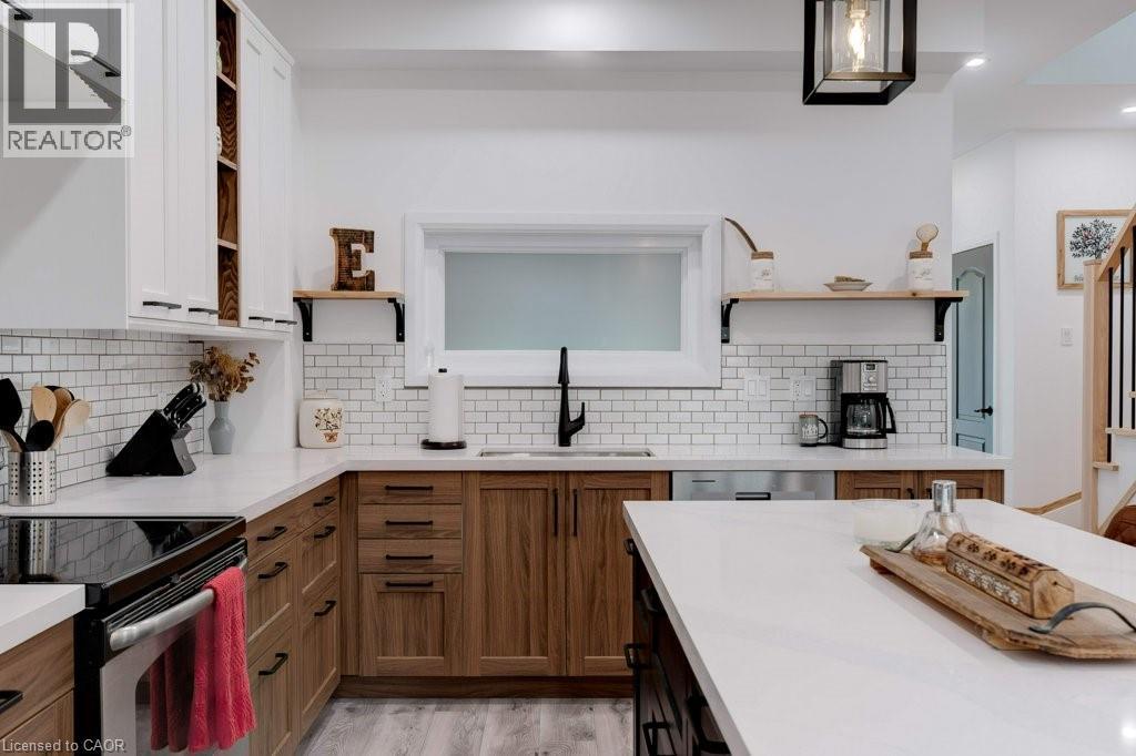 Photo 11 of 79 Browview Drive, Waterdown ON