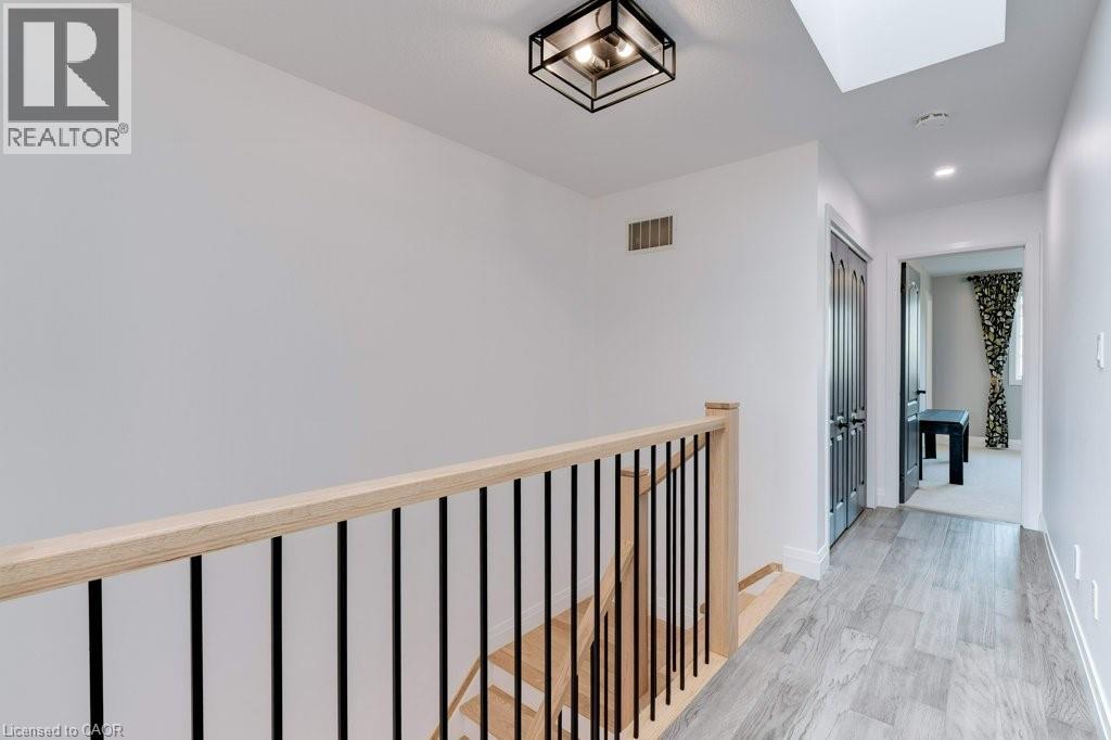 Photo 14 of 79 Browview Drive, Waterdown ON