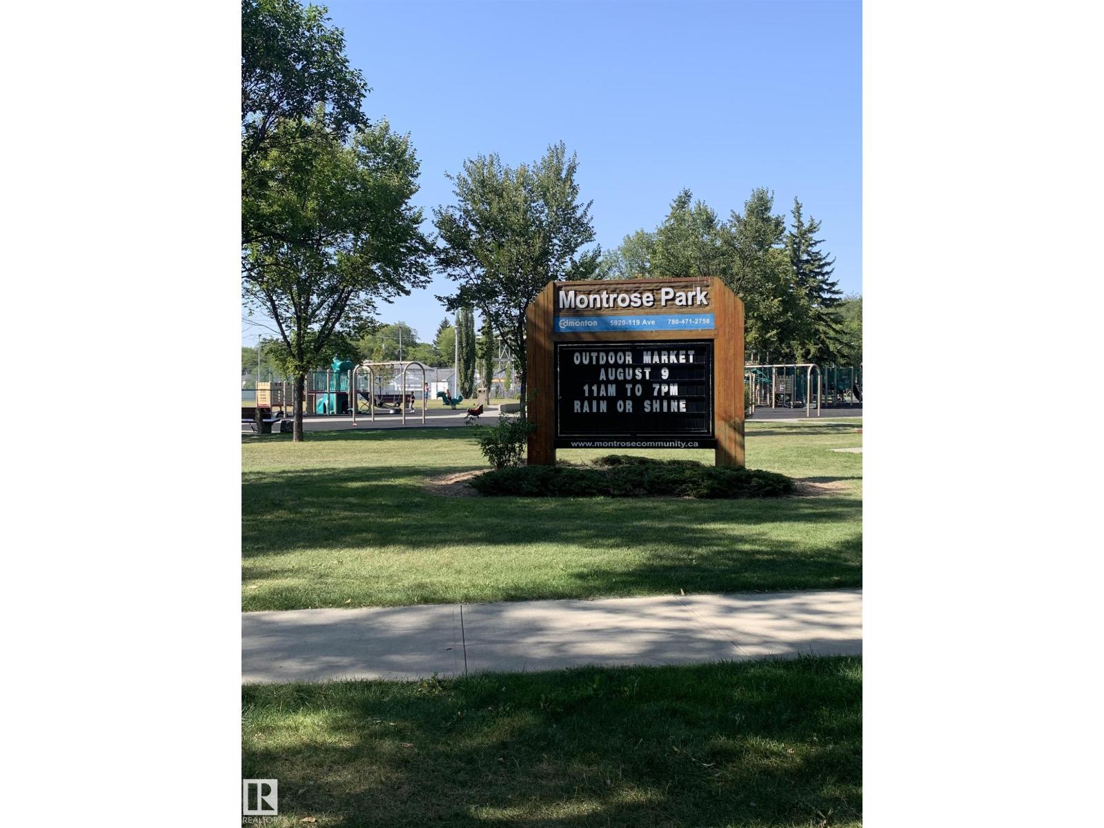Photo 8 of 12143 59 St Nw, Edmonton AB