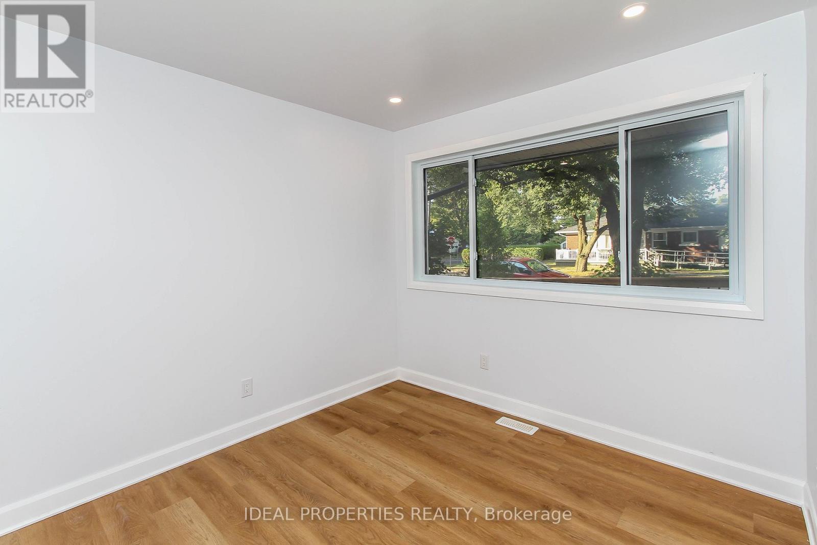 Photo 24 of 1796 Saunderson Drive, Ottawa ON