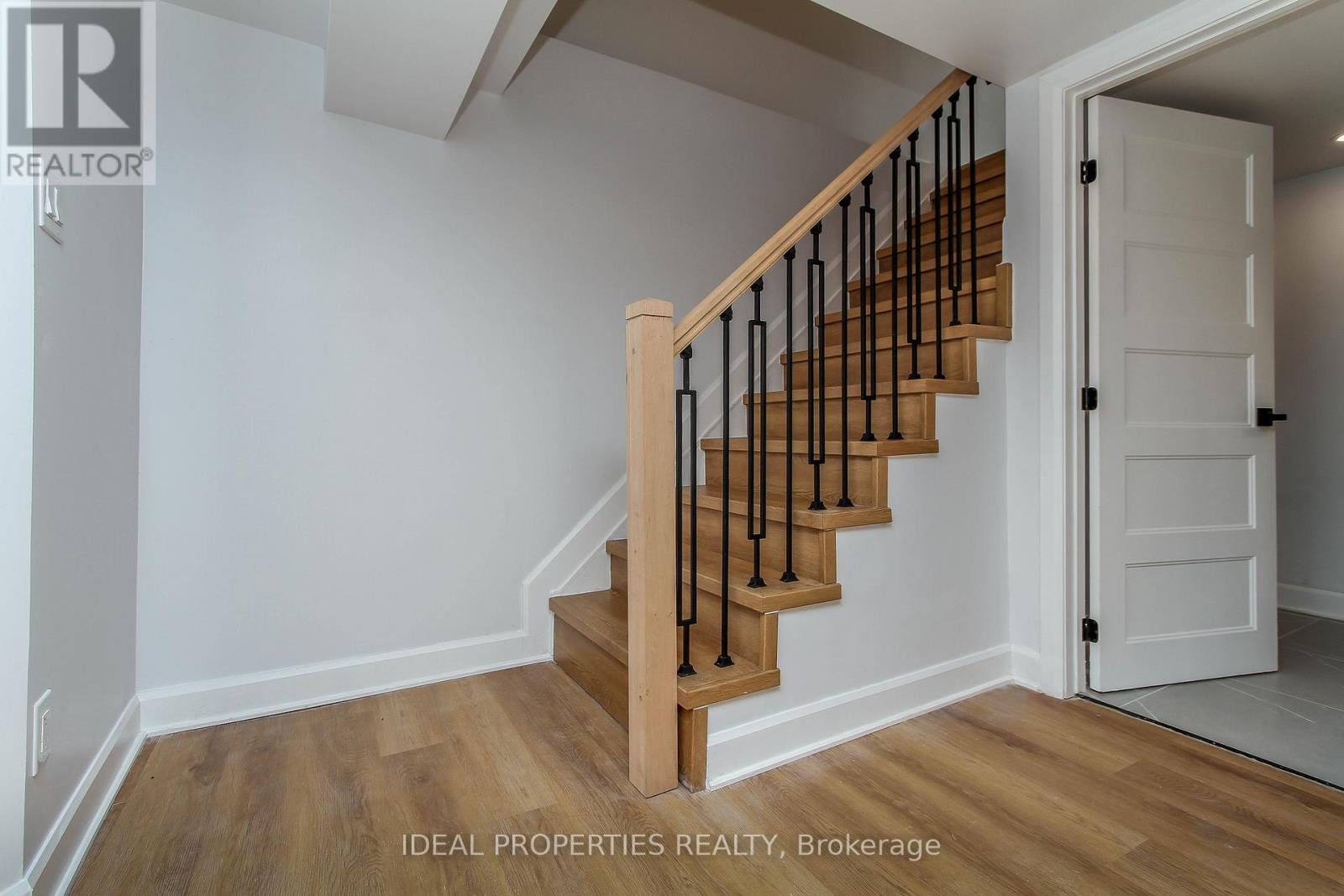 Photo 27 of 1796 Saunderson Drive, Ottawa ON