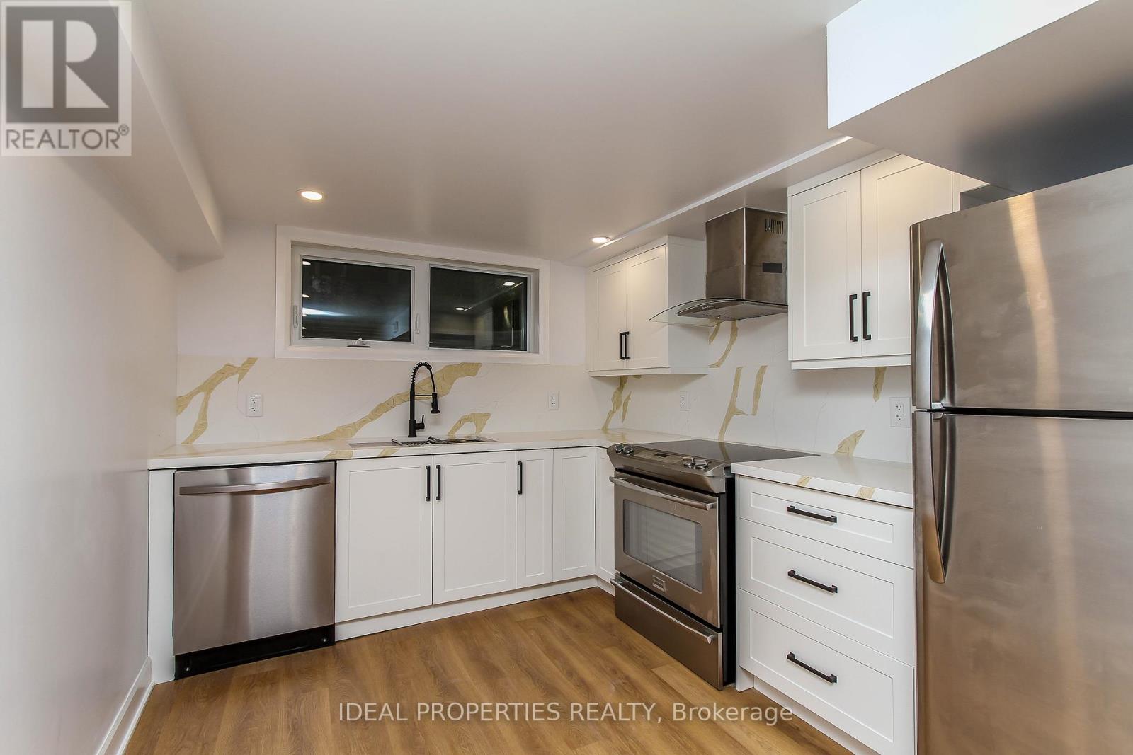 Photo 30 of 1796 Saunderson Drive, Ottawa ON
