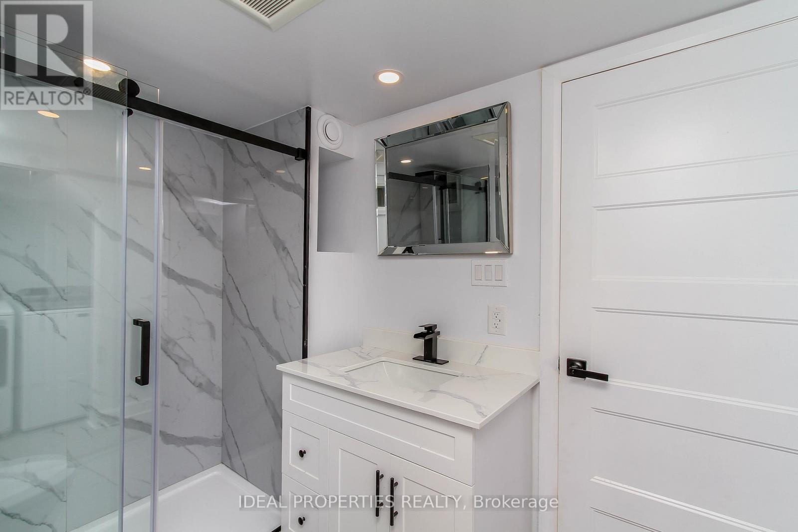 Photo 35 of 1796 Saunderson Drive, Ottawa ON