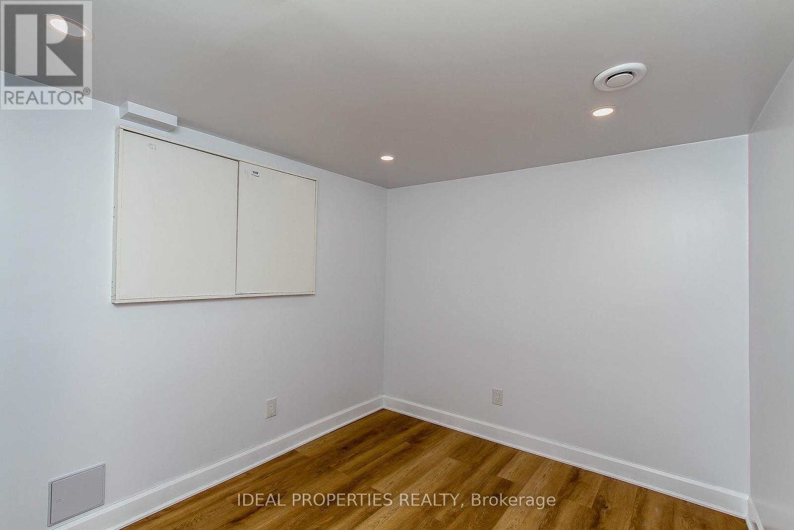 Photo 34 of 1796 Saunderson Drive, Ottawa ON