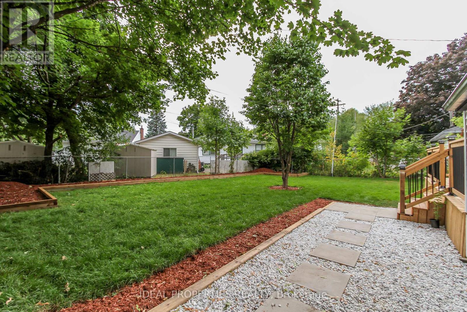 Photo 40 of 1796 Saunderson Drive, Ottawa ON