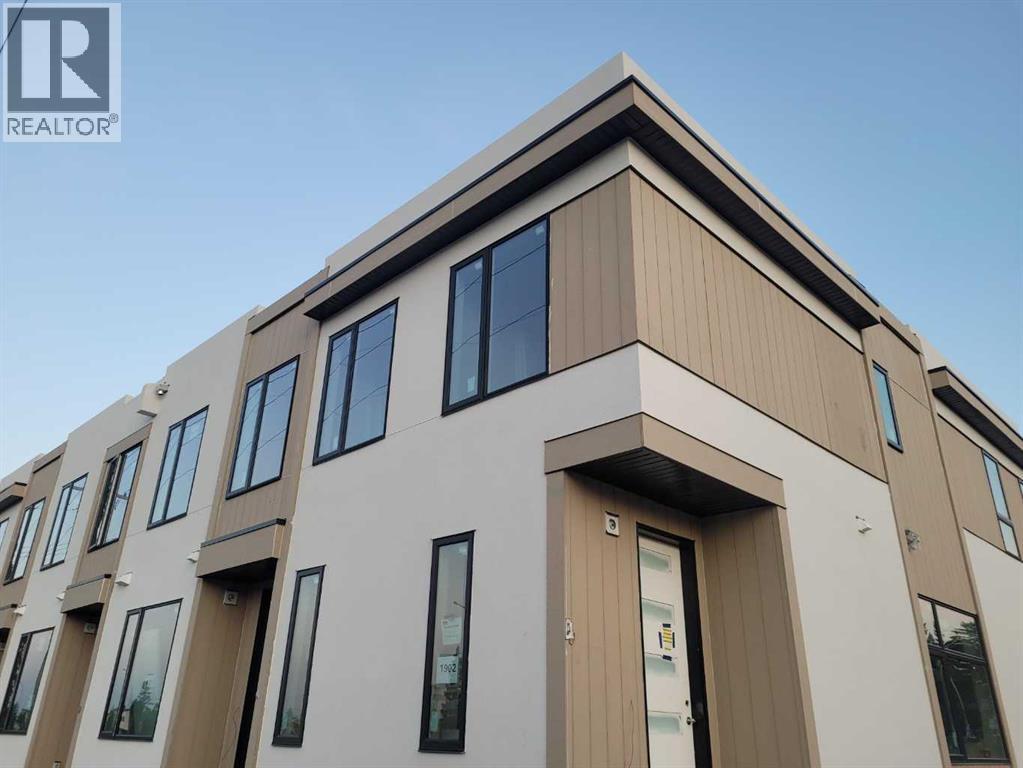 Photo 2 of 4107 17 Avenue Sw, Calgary AB