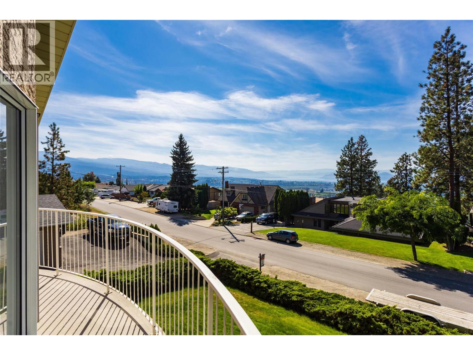 Photo 6 of 1175 Toovey Road, Kelowna BC