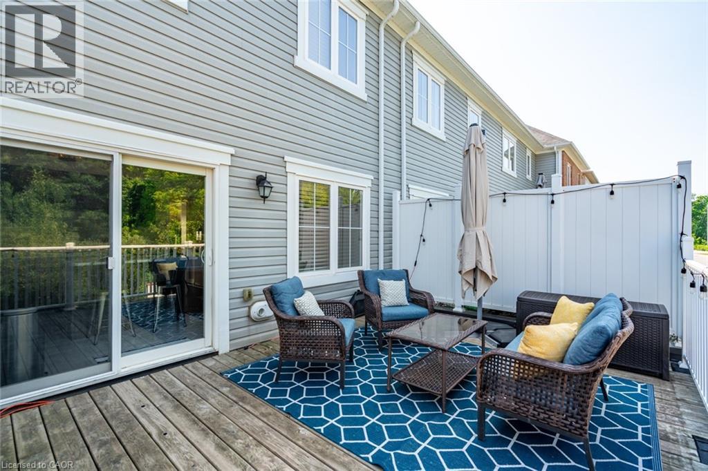Photo 19 of 230 Avonsyde Boulevard Unit 15, Waterdown ON