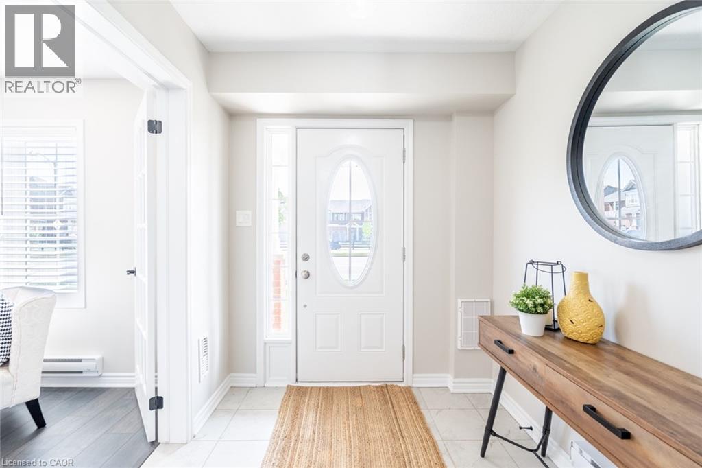 Photo 29 of 230 Avonsyde Boulevard Unit 15, Waterdown ON