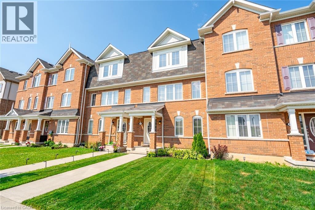 Photo 24 of 230 Avonsyde Boulevard Unit 15, Waterdown ON