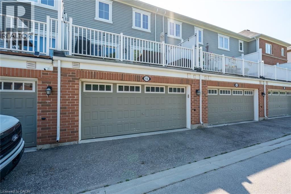Photo 12 of 230 Avonsyde Boulevard Unit 15, Waterdown ON