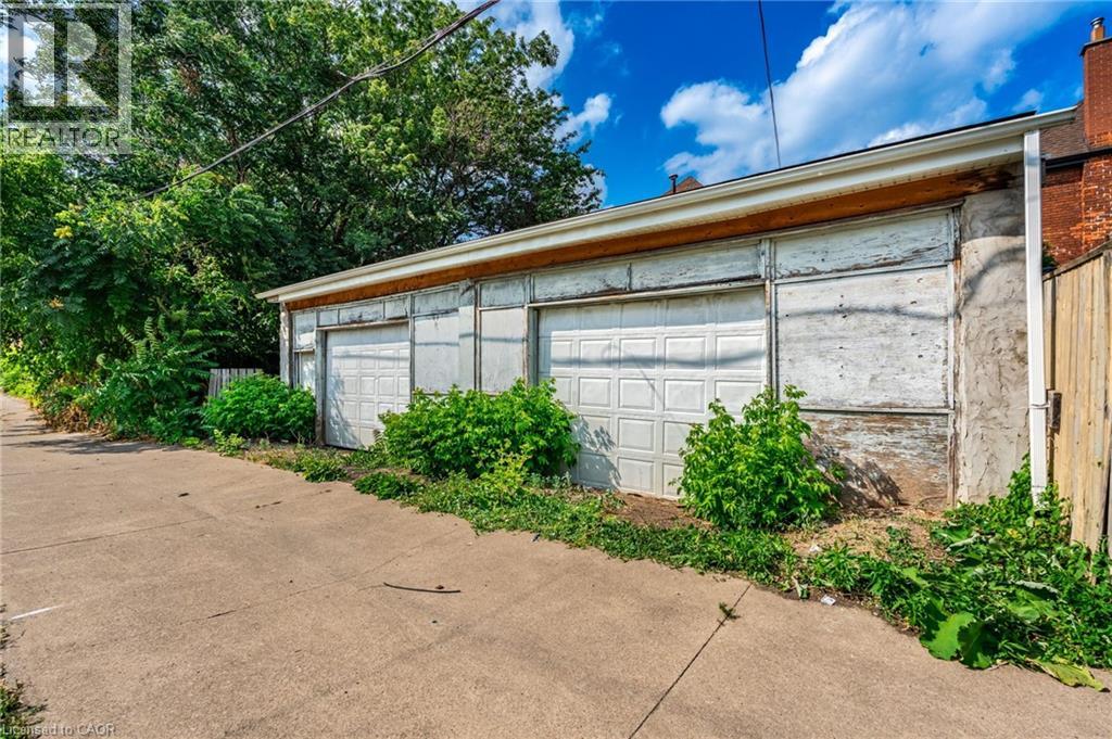 Photo 16 of 7 1 2 Huron Street, Hamilton ON