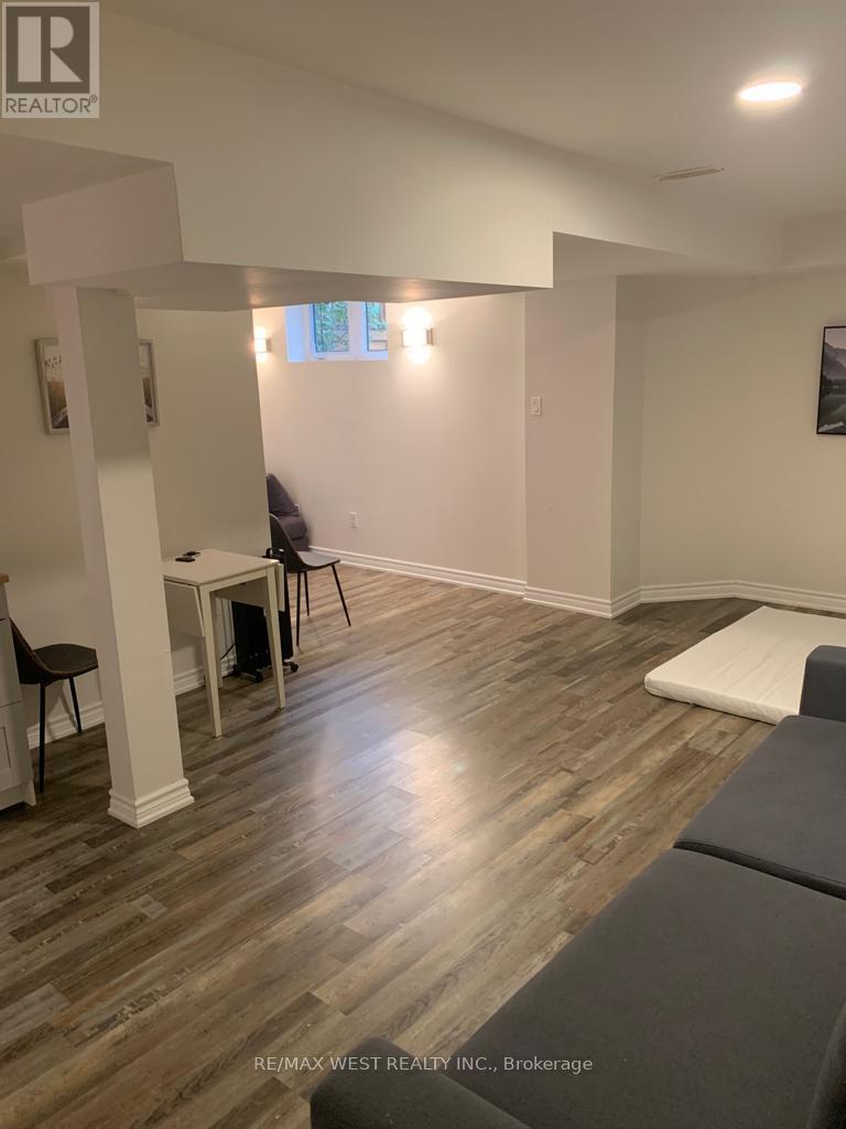Photo 44 of 34 Willow Tree Street, Vaughan ON