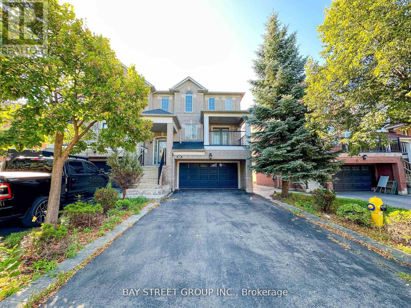 Photo 1 of 216 Equator Crescent, Vaughan ON