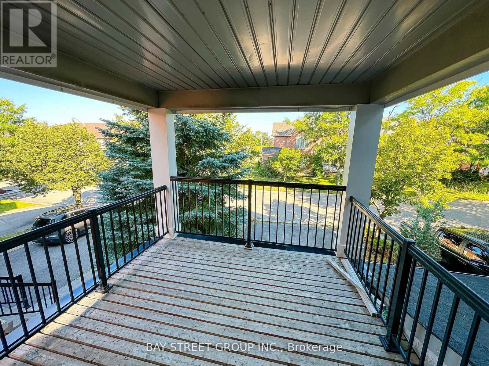 Photo 3 of 216 Equator Crescent, Vaughan ON