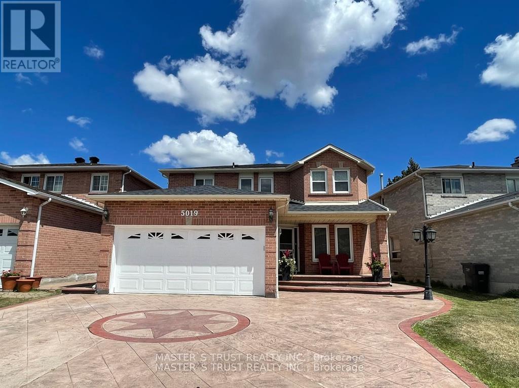 Photo 4 of 5019 Guildwood, Mississauga ON