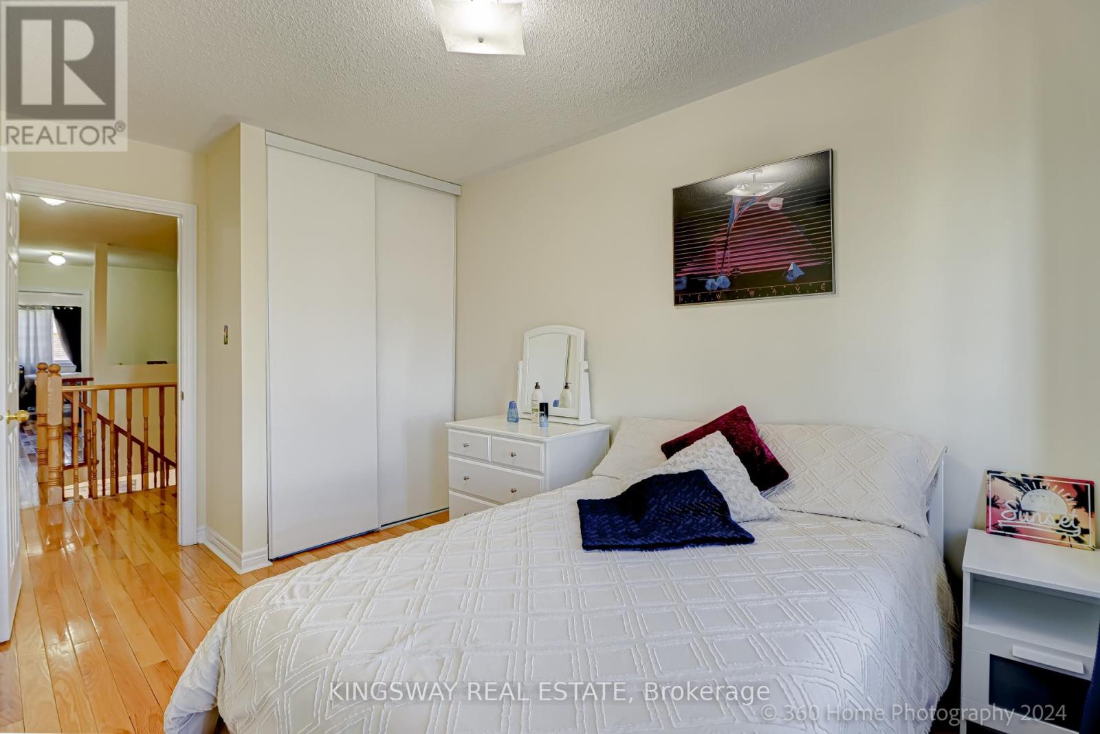 Photo 20 of 485 Meadowridge Court, Mississauga ON