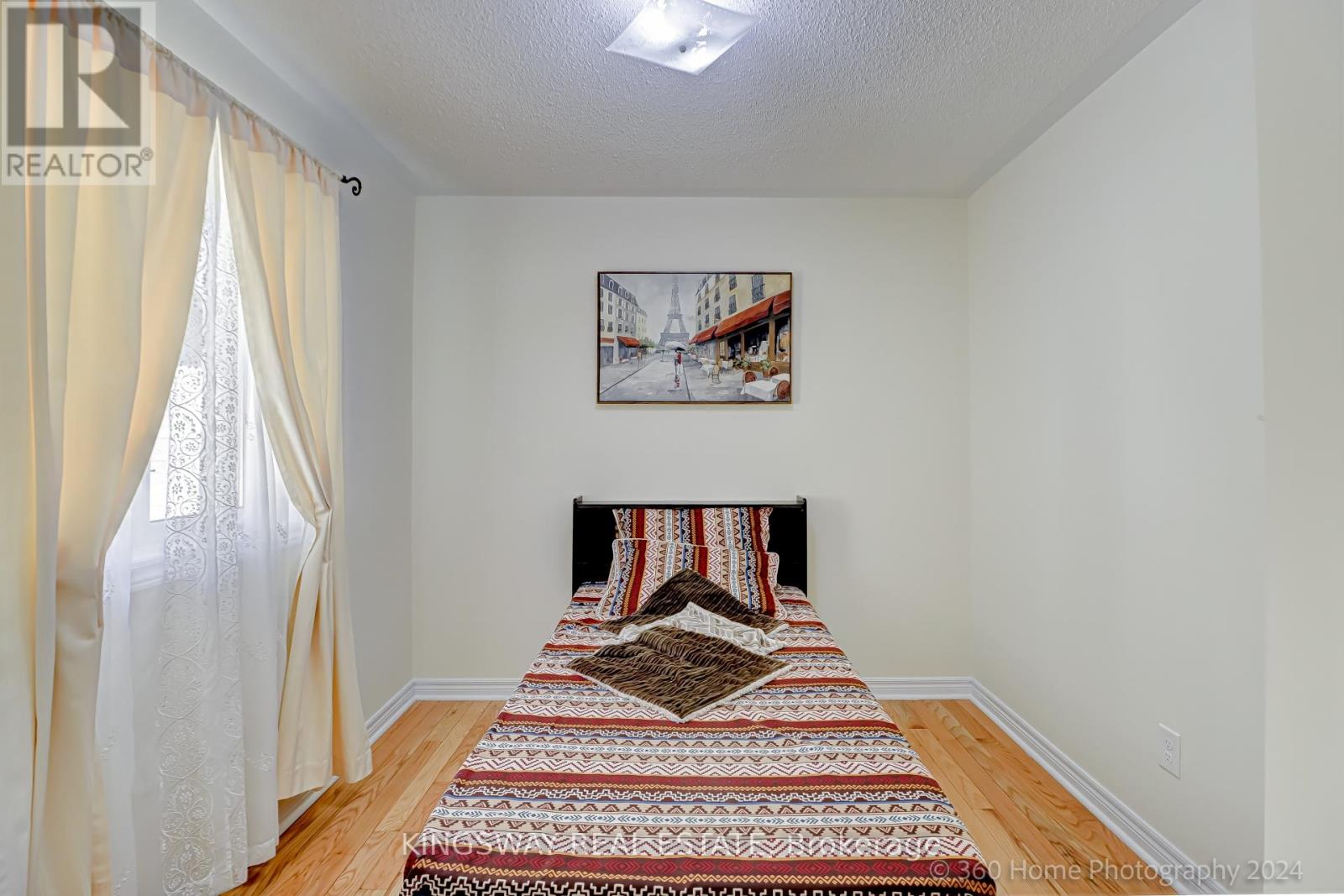Photo 23 of 485 Meadowridge Court, Mississauga ON