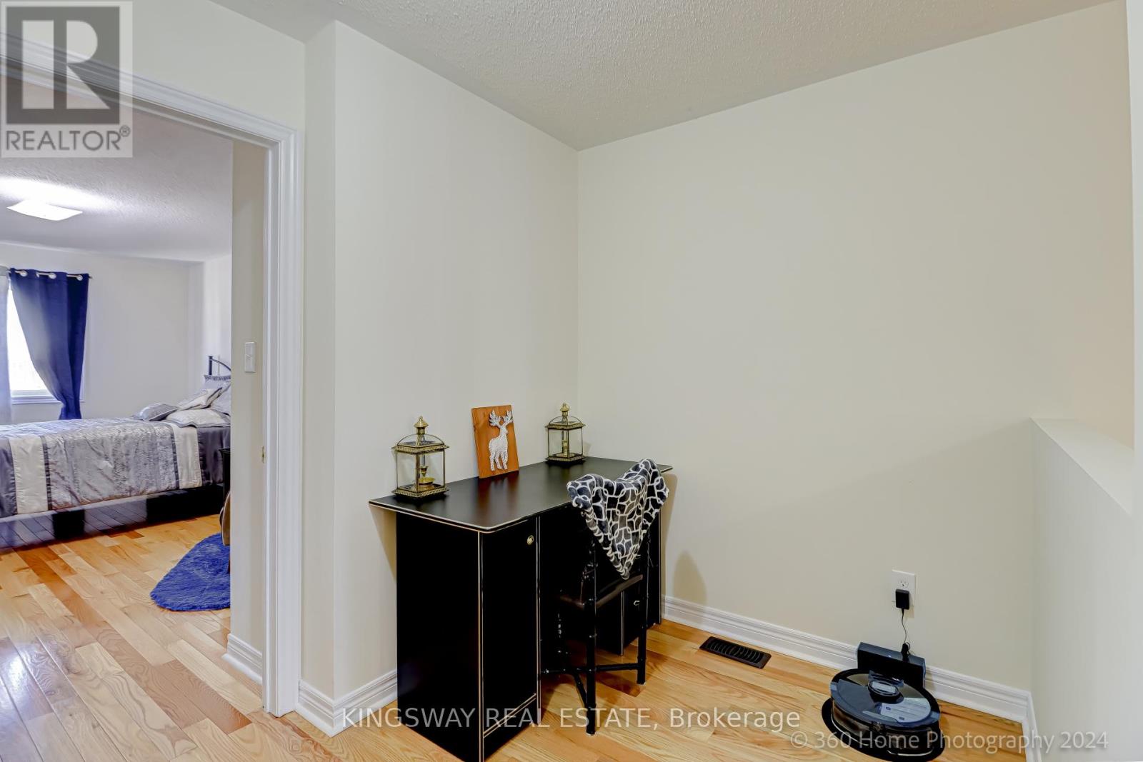 Photo 26 of 485 Meadowridge Court, Mississauga ON