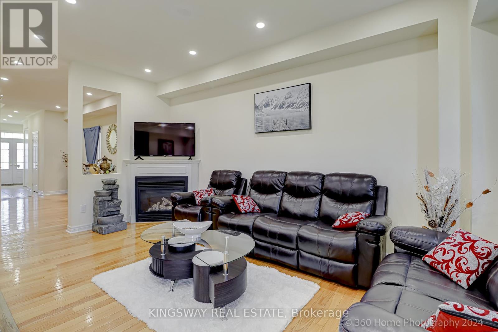 Photo 8 of 485 Meadowridge Court, Mississauga ON