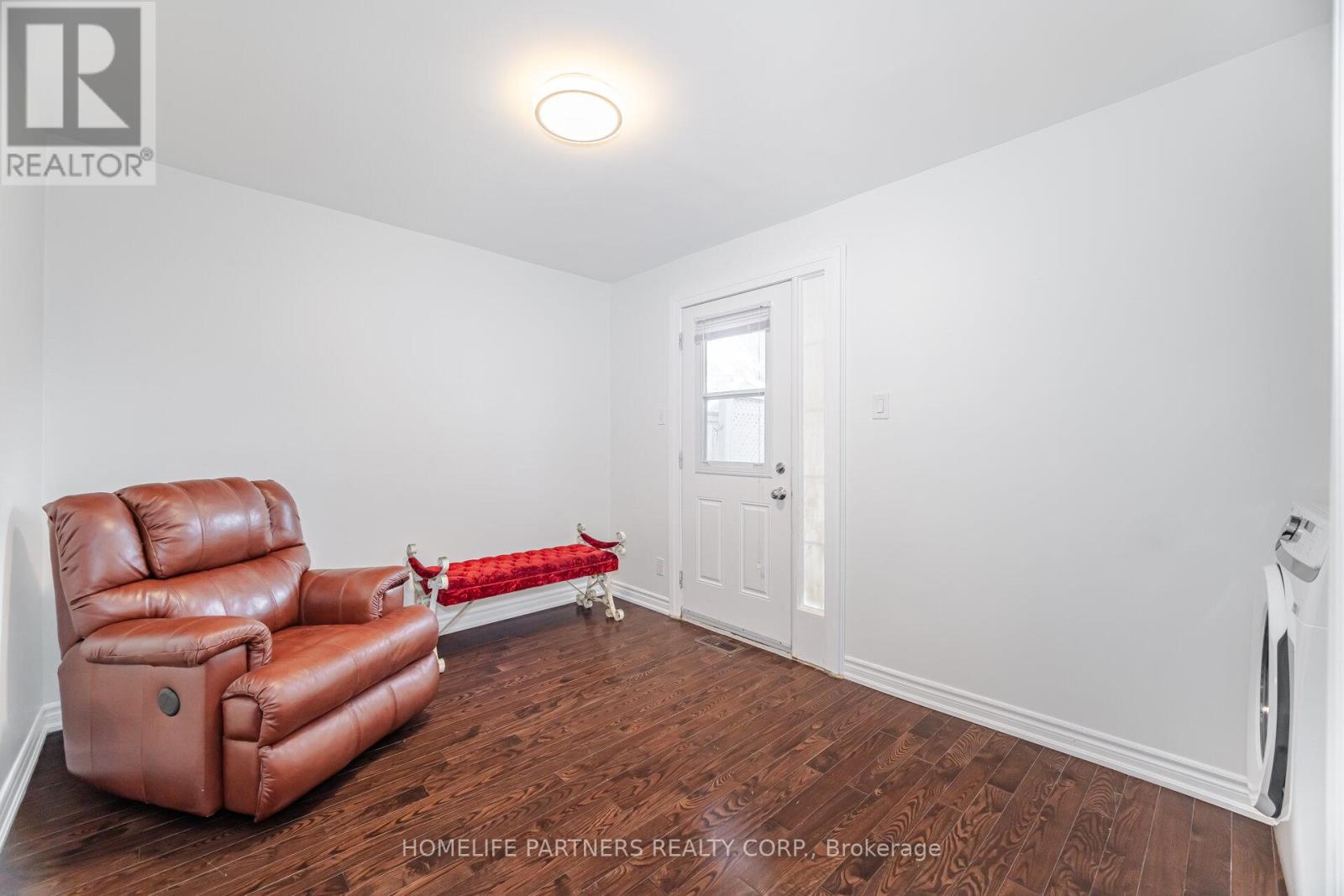 Photo 1 of 54 Fordwich Crescent, Toronto ON