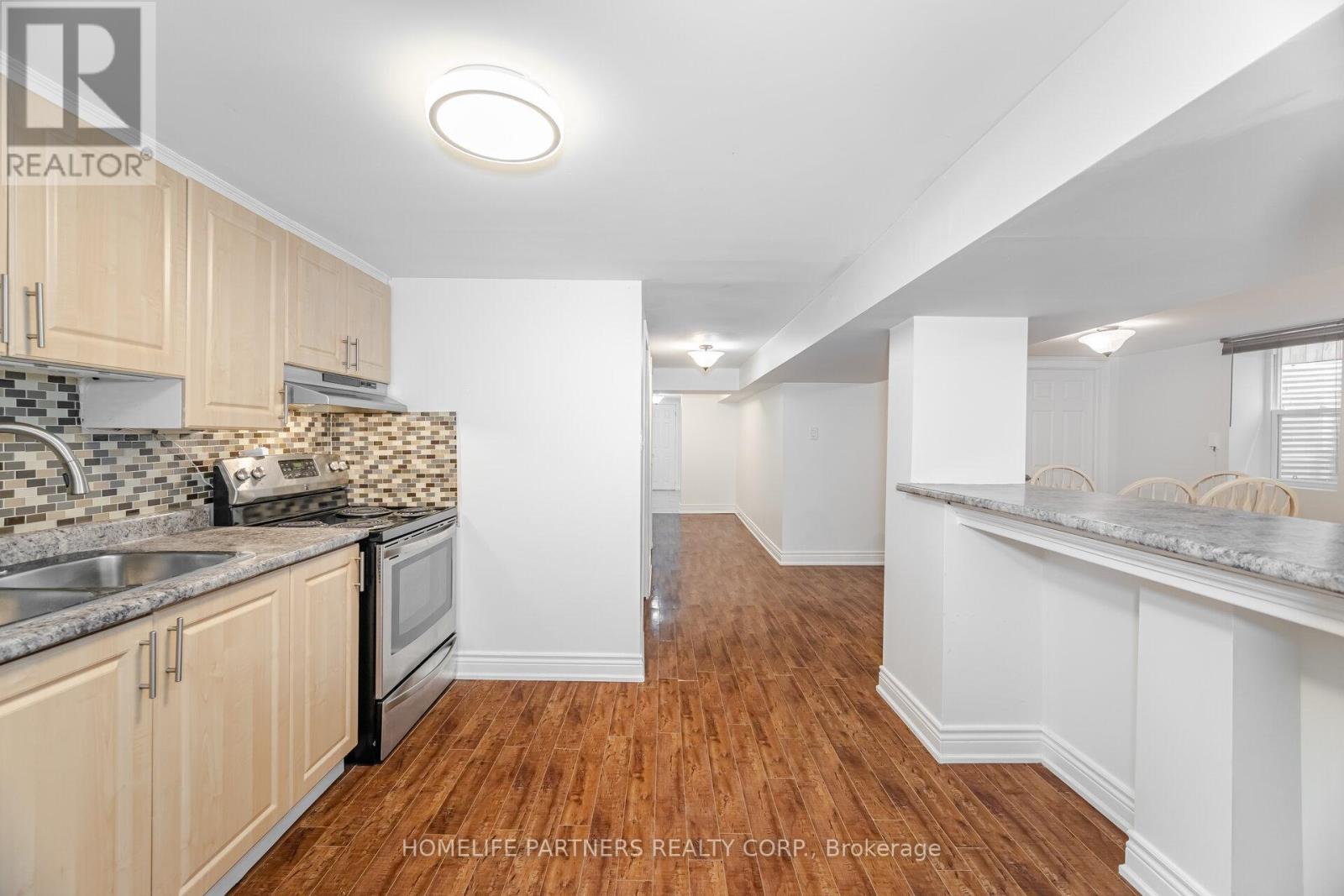 Photo 23 of 54 Fordwich Crescent, Toronto ON