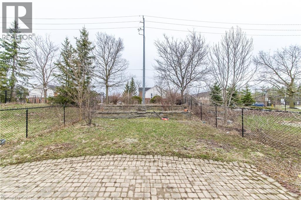 Photo 14 of 327 Havendale Crescent, Waterloo ON
