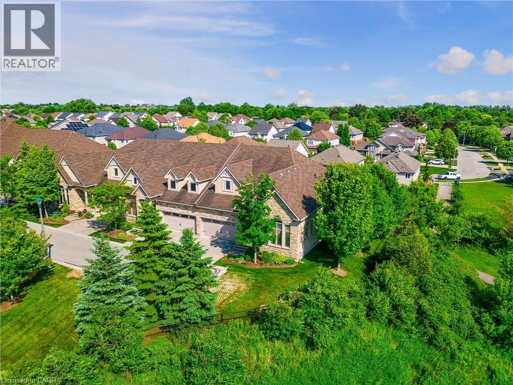 Photo 2 of 19 Simmonds Drive Unit 14, Guelph ON