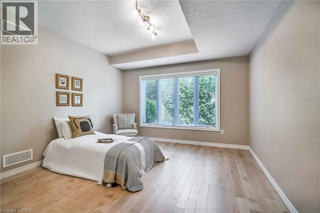Photo 43 of 19 Simmonds Drive Unit 14, Guelph ON