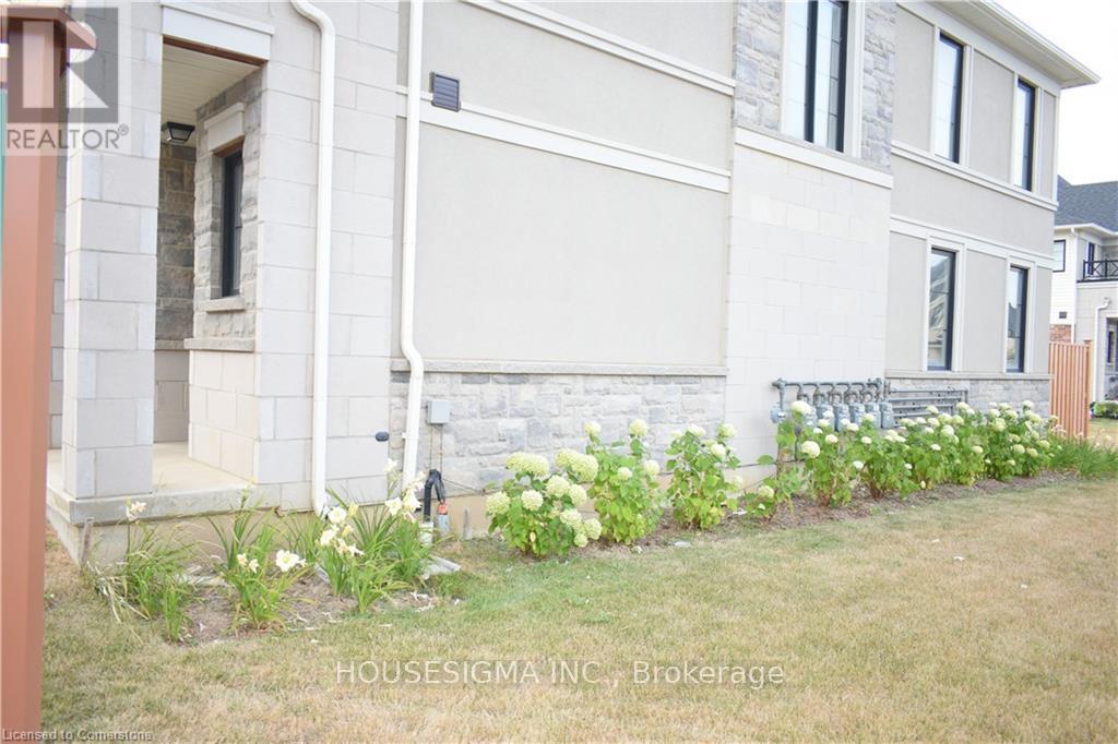 Photo 19 of 6 30 Mia Drive, Hamilton ON