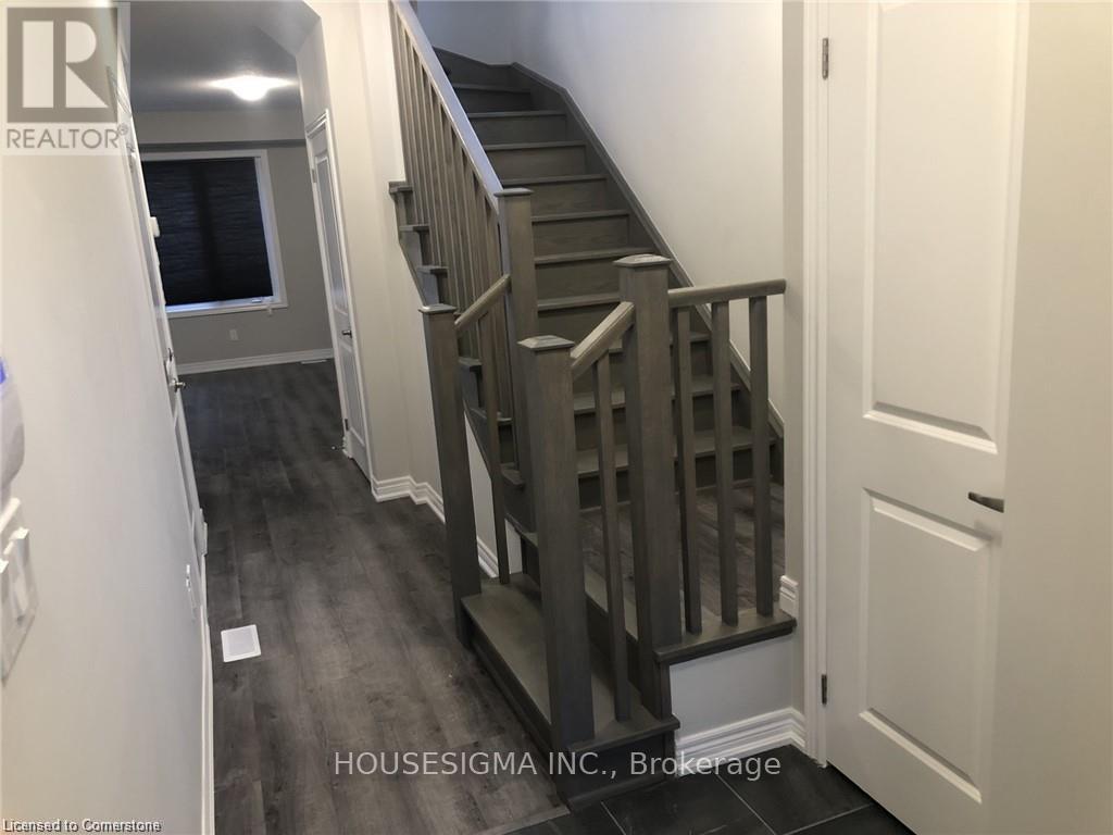 Photo 15 of 6 30 Mia Drive, Hamilton ON