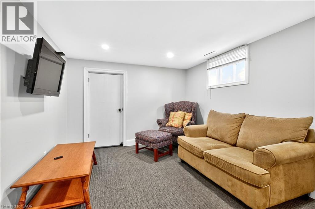 Photo 20 of 71 East 39th Street Unit Basement, Hamilton ON