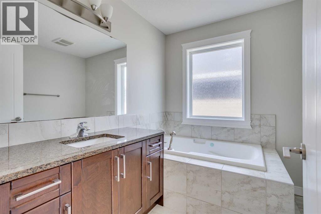 Photo 1 of 169 Heritage Drive, Fort Mcmurray AB