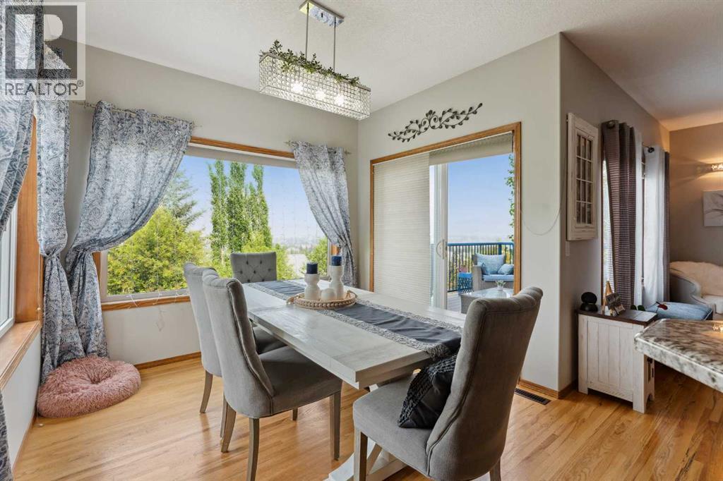 Photo 8 of 16 Bow Ridge Drive, Cochrane AB