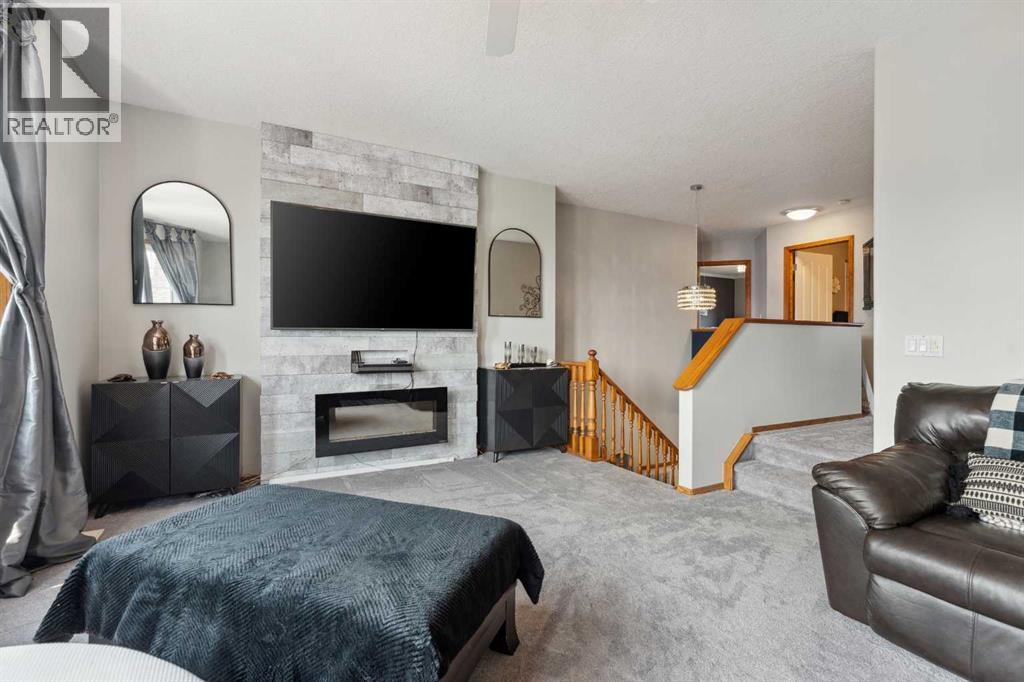 Photo 19 of 16 Bow Ridge Drive, Cochrane AB
