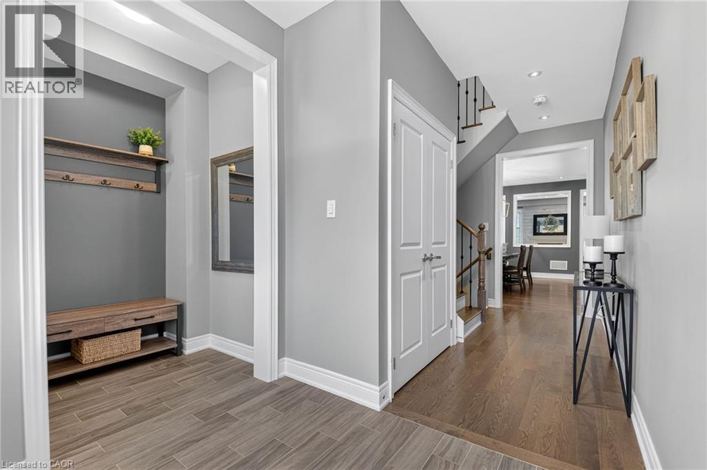 Photo 17 of 117 Wimberly Avenue, Waterdown ON