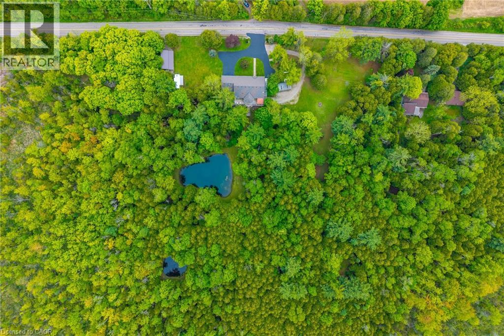 Photo 15 of 1323 8th Concession Road W, Puslinch ON