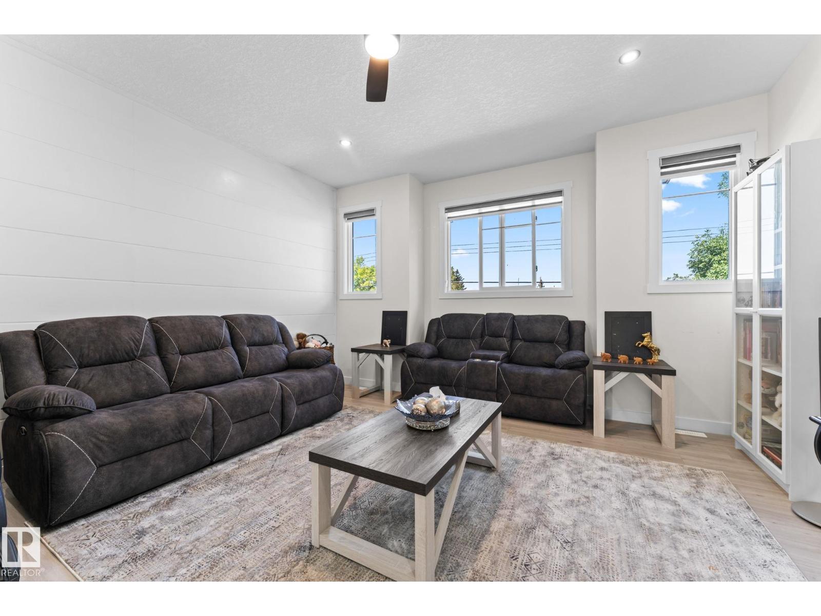 Photo 24 of 4519 53 Av, Leduc AB