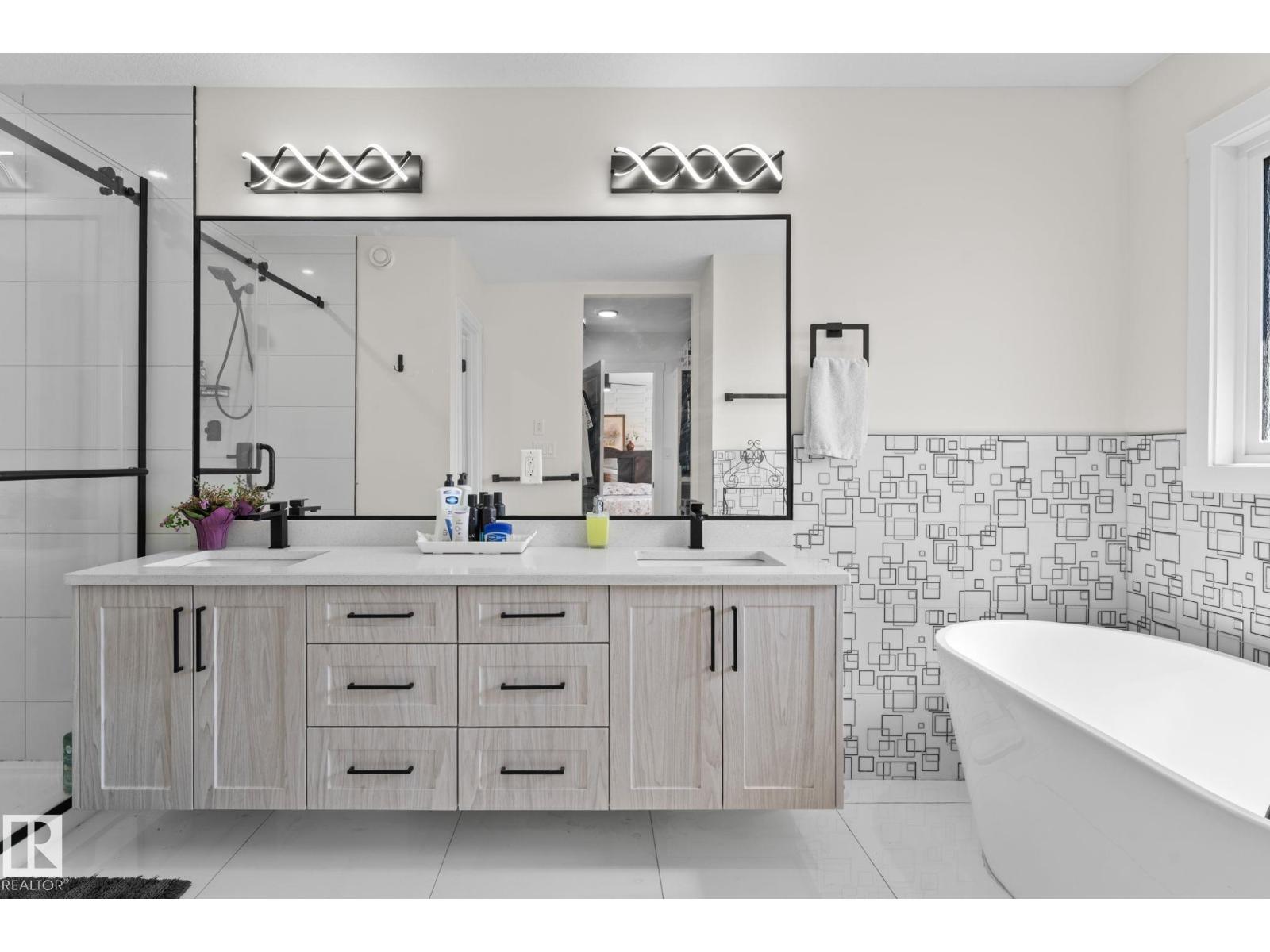 Photo 67 of 4519 53 Av, Leduc AB