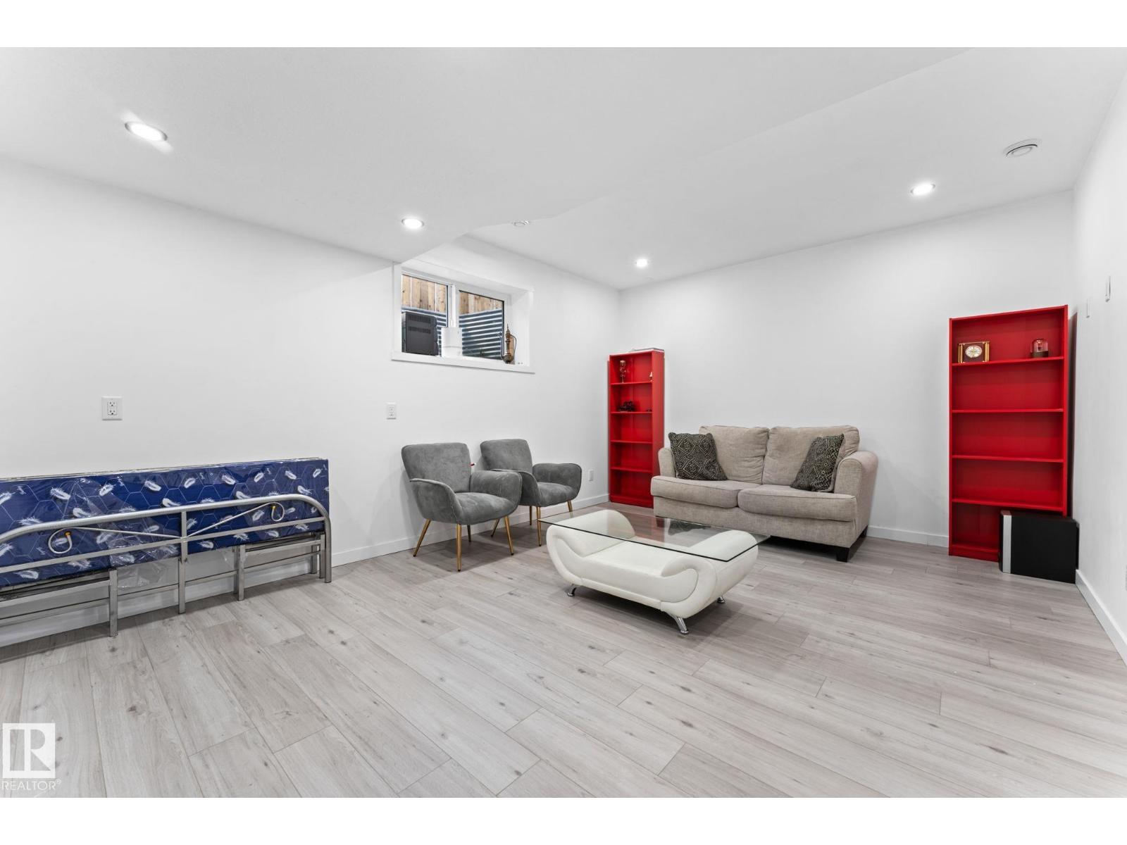 Photo 68 of 4519 53 Av, Leduc AB